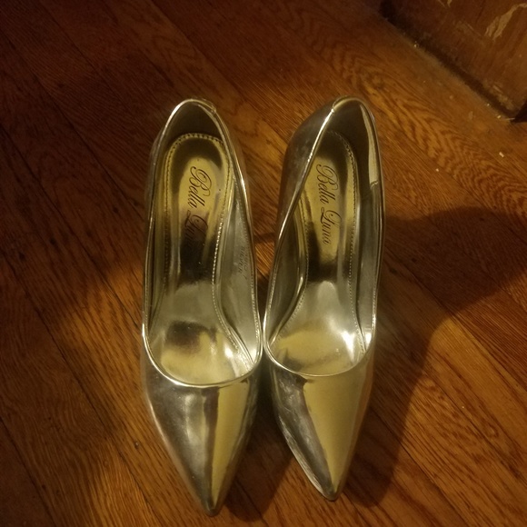 silver heels - Picture 1 of 2